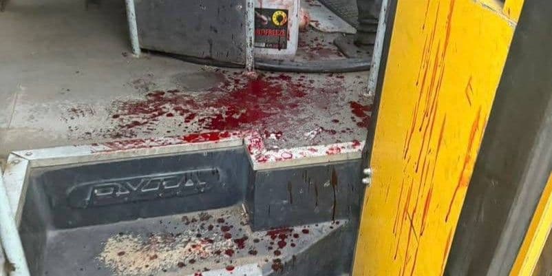 У Краматорській громаді російський FPV-дрон ударив по пасажирському автобусу: поранено двох людей (фото)