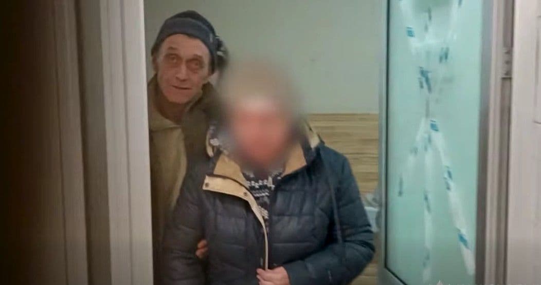 Поліційні парамедики доставили до лікарні постраждалих від російської атаки на Краматорськ (відео)