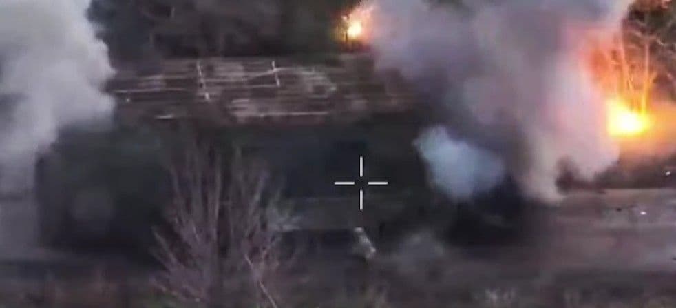 Скриншот с видео 28 ОМБр