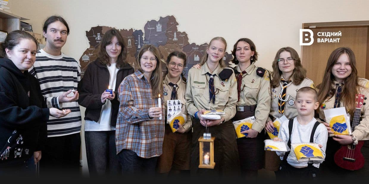 Українські скаути передали Східному Варіанту Вифлеємський Вогонь Миру