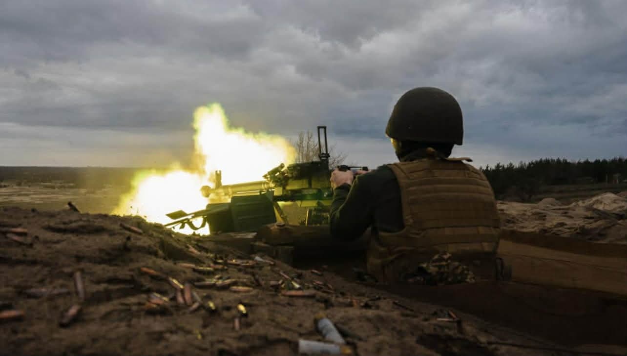 <em>Фото: 1 бригада НГУ "Буревій". Стріляє, ворог, війна, пострал, військовий, фронт, НГУ, ЗСУ</em>