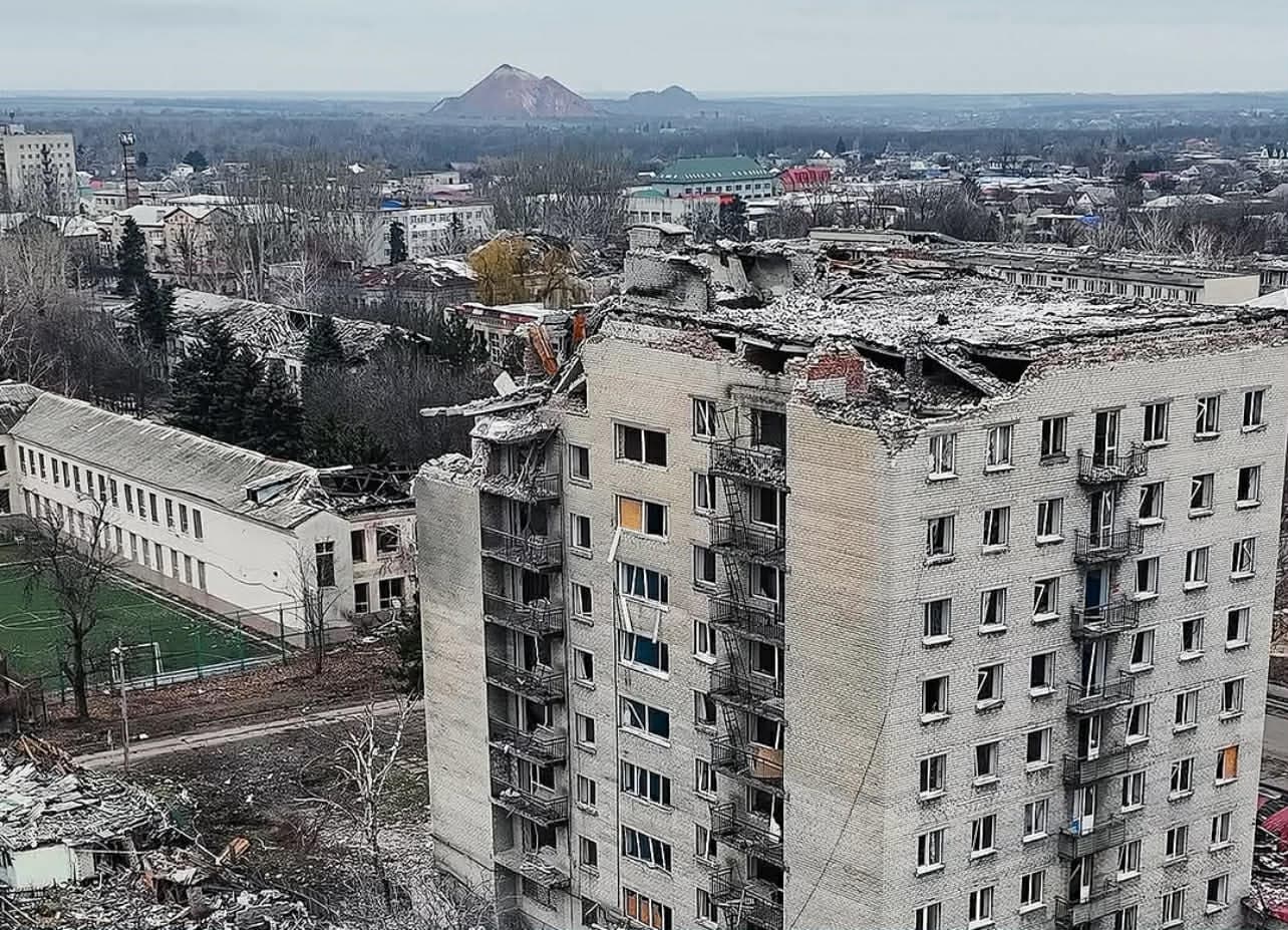 Кидають на Покровськ до тридцяти керованих авіабомб на добу: у 117-й бригаді розповіли про штурми окупантів