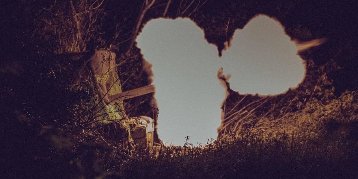 <em>Стріляє артилерія. Фото: 82-та окрема десантно-штурмова Буковинська бригада</em>