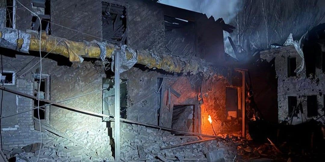 Обстріли Донеччини: відомо про 2 загиблих і 13 поранених, зокрема 3 дітей (фото)