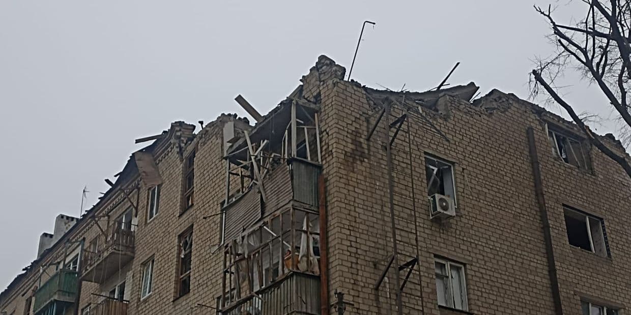 Унаслідок серії авіаударів по Краматорську мешканці одного з будинків залишилася без газу (фото)