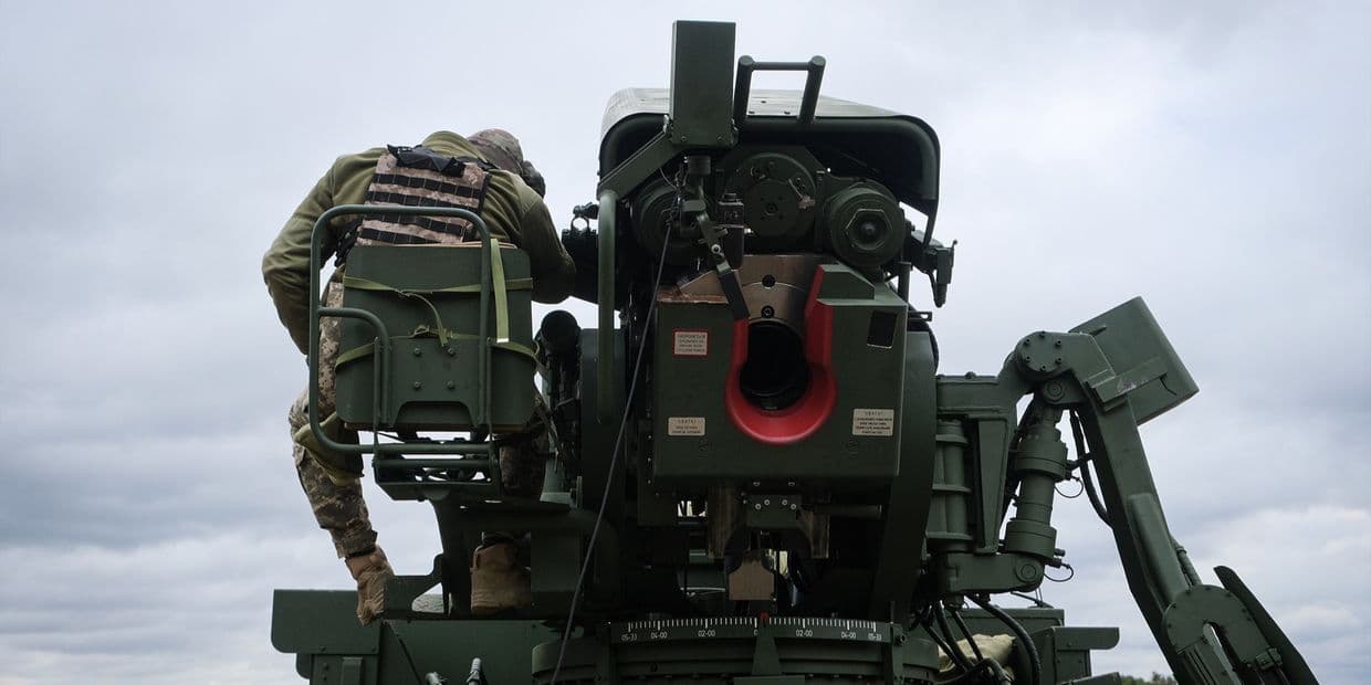 <em>САУ. Фото: 406-я отдельная артиллерийская бригада им. генерал-хорунжего Алексея Алмазова</em>