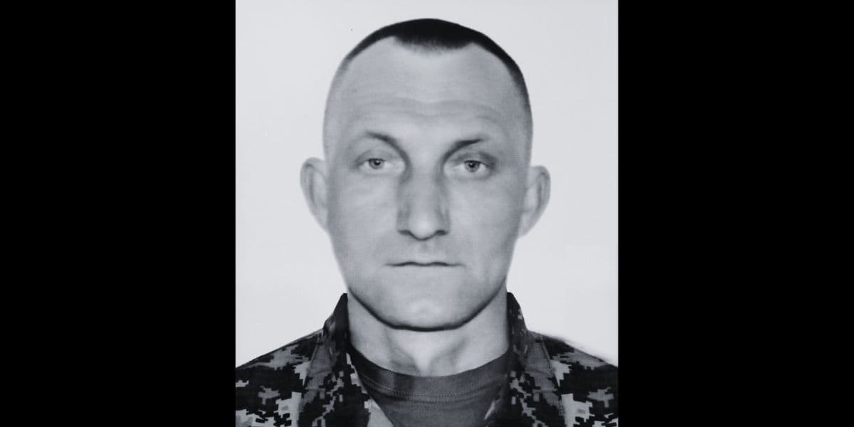 Загиблого на війні снайпера Володимира Корнаущенкова поховали у Слов'янську на Донеччині (фото)