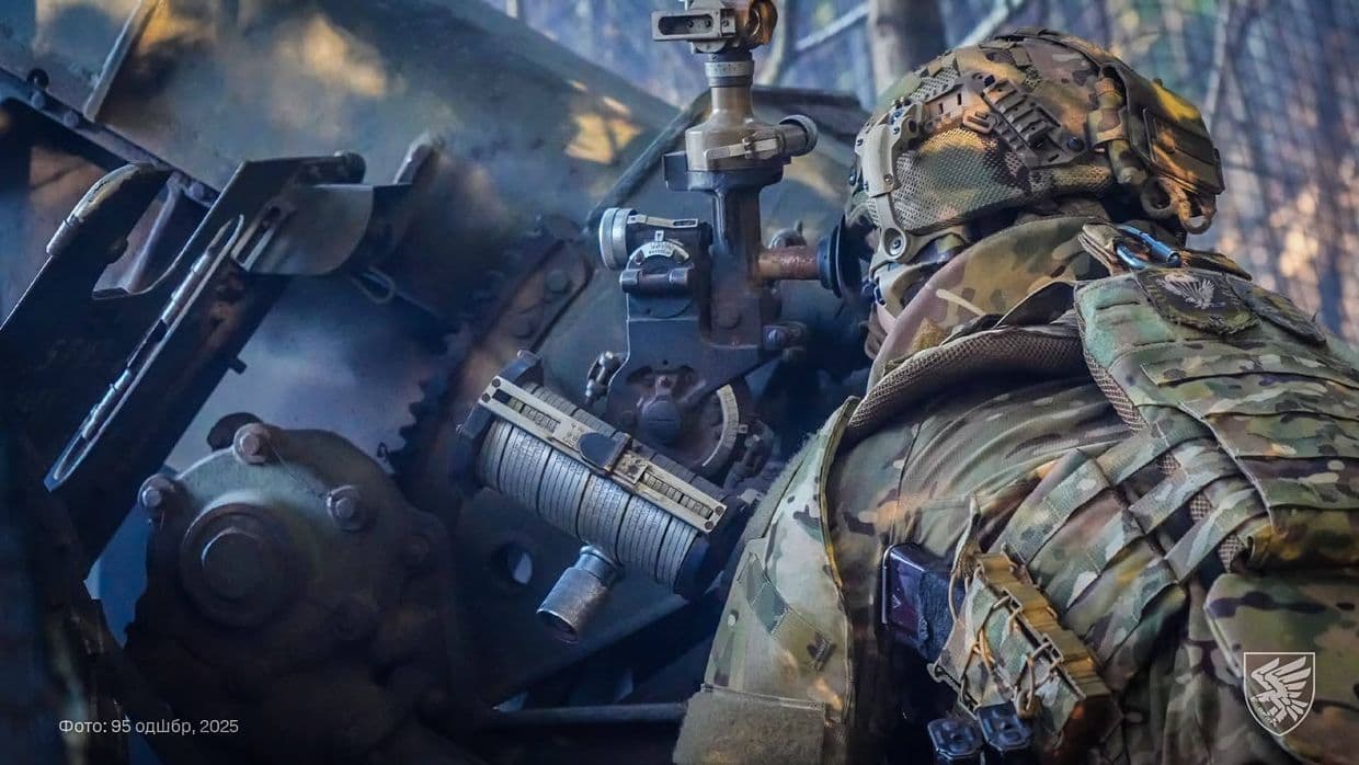 На Костянтинівському напрямку українські захисники відбили 17 ворожих штурмів, на Покровському — 33