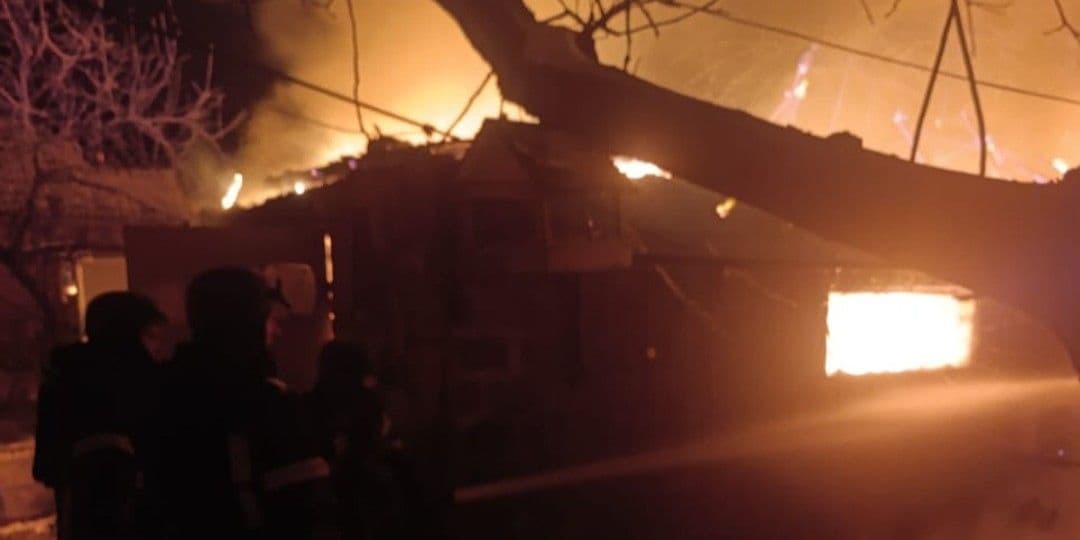 Вогнеборці ліквідували 2 пожежі на Краматорщині: що горіло (фото)