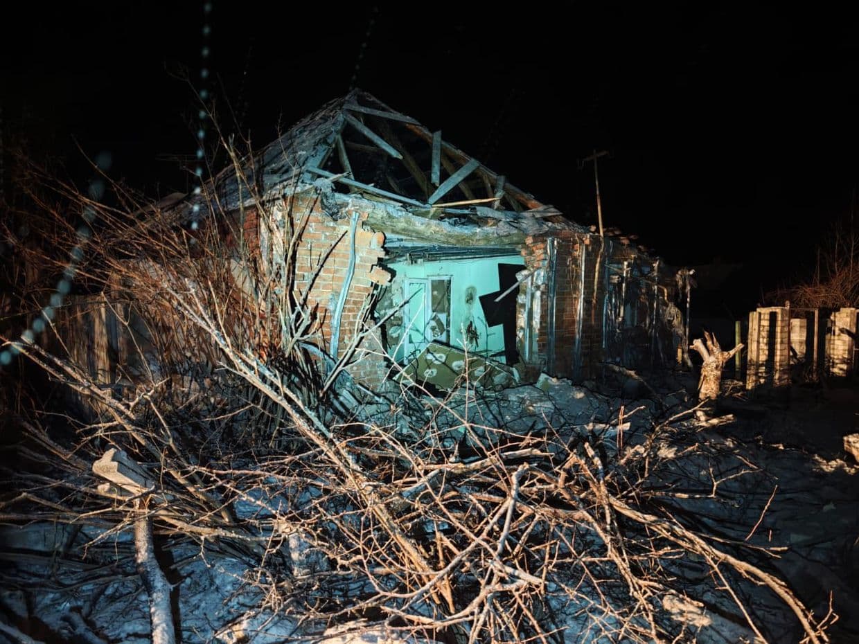 Росіяни скинули на Слов'янськ ще 3 КАБи, поранили жінку