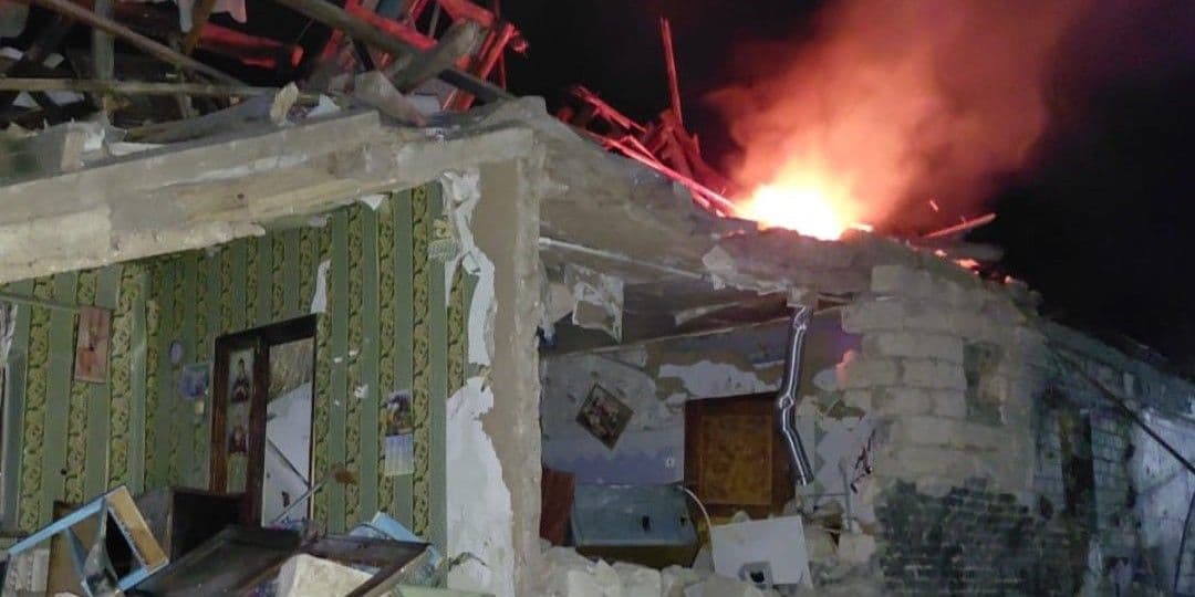 Пожежі палали у Краматорську, Слов'янську та Олександрівці: дві виникли через російські удари (фото)