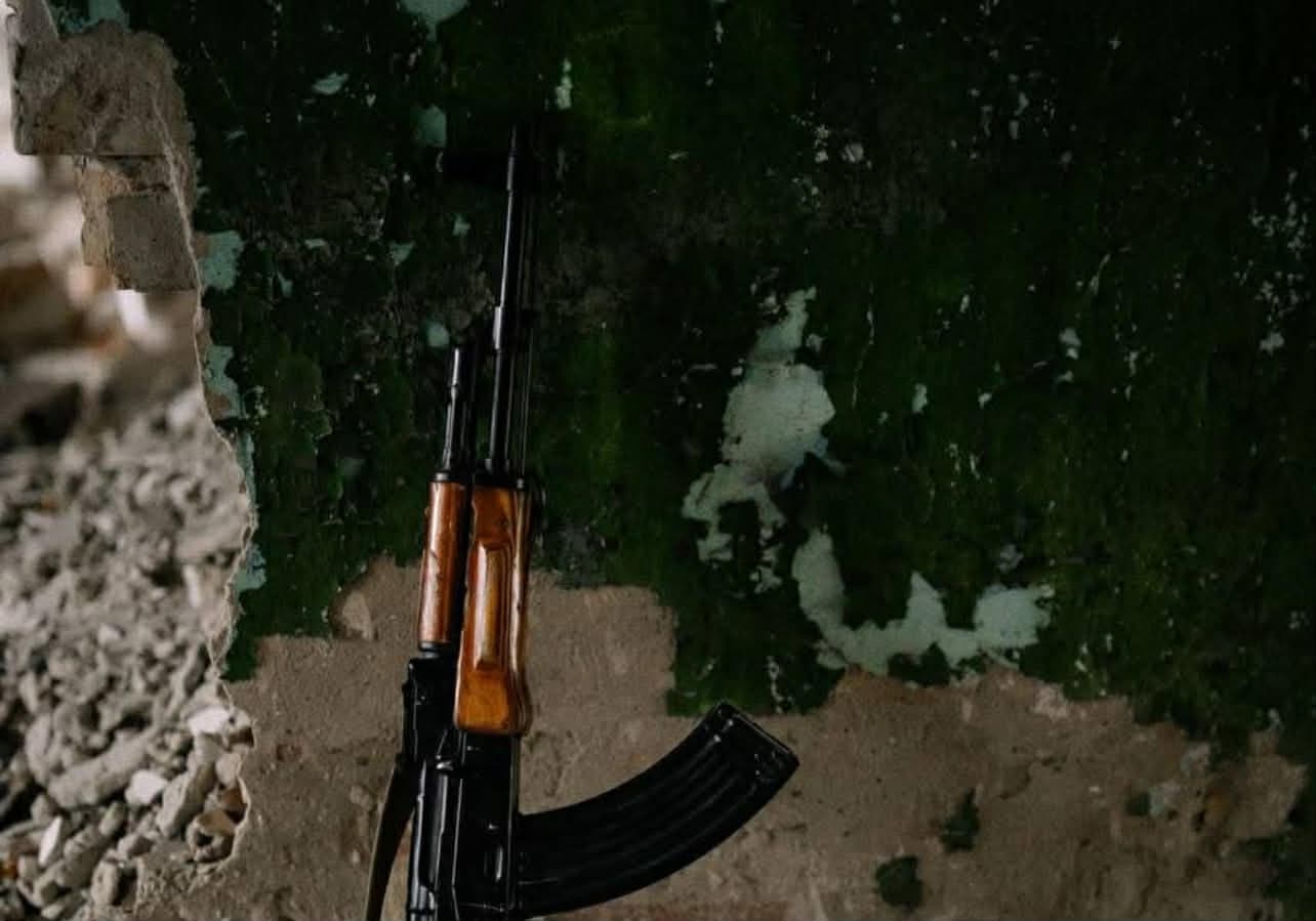 На фронтах Донеччини окупанти-камікадзе штурмують позиції ЗСУ з танковими мінами