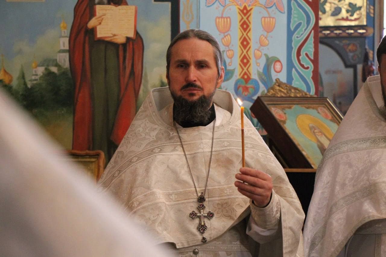 В результате российских обстрелов погиб настоятель храма УПЦ в Гришино на Донетчине