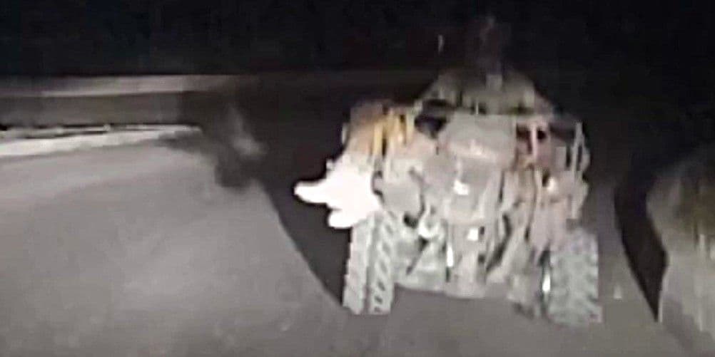 Під час під час нічної евакуації пораненого бійця в Костянтинівці квадроцикл наїхав на міну (відео)