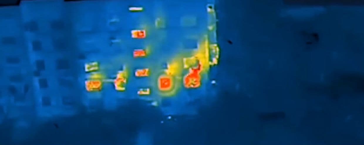 У Покровську українські бійці підірвали будинок з окупантами (відео)