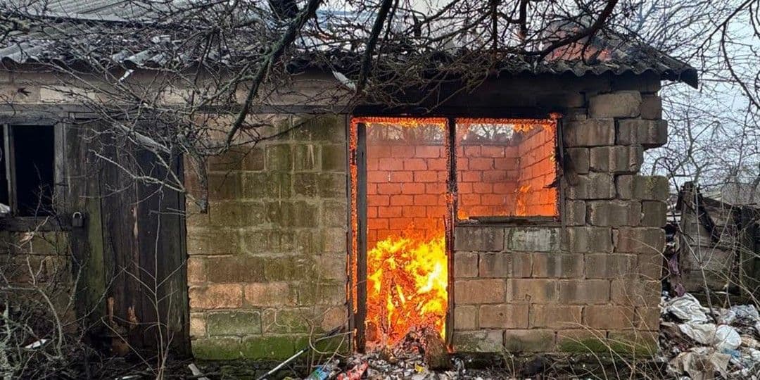 Під російським вогнем перебували 5 населених пунктів Донеччини: подробиці від поліції (фото)