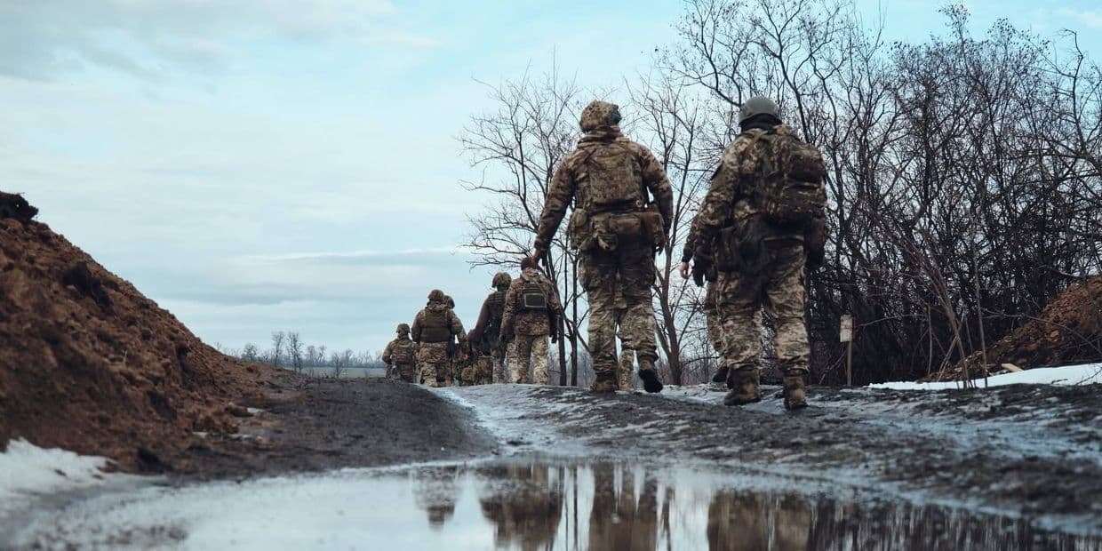 Украинские защитники. Фото: 46 ОАэБр