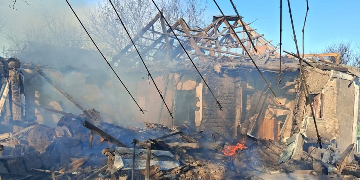 Последствия российского обстрела Спаско-Михайловки 17 января 2026 года. Фото: ГСЧС Донетчины