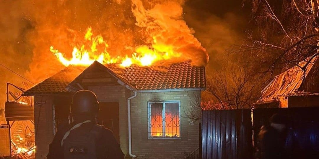 Російські обстріли Донеччини призвели до руйнувань ще 51 цивільного об'єкта: подробиці (фото)