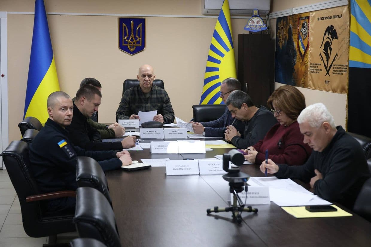 <em>Голова Донецької ОВА провів чергове засідання Ради оборони Донецької області. Фото: Донецької ОВА. Вадим Філашкін. </em>