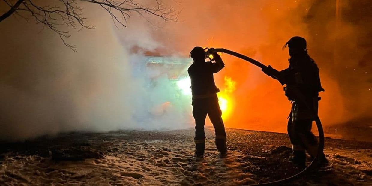 Російські дрони атакували Біленьке на Донеччині: палали будинок та автомобілі (фото)