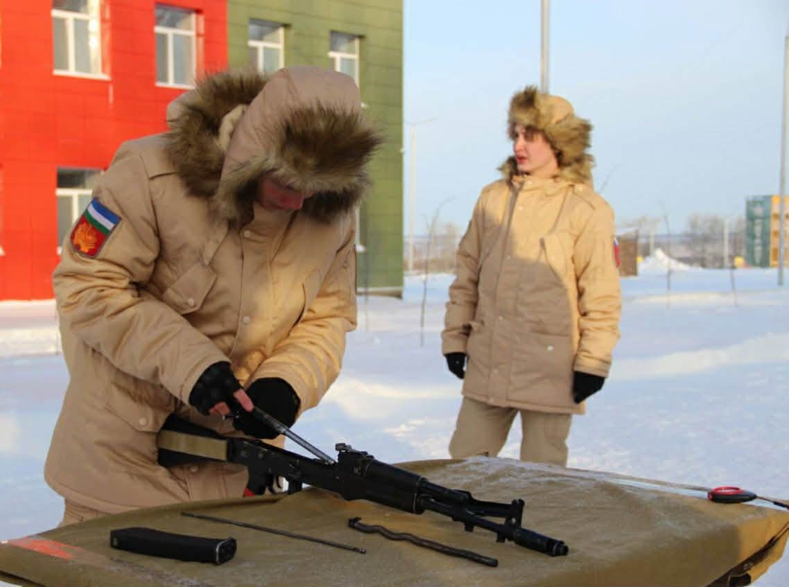 <em>Фото: из центра, где оккупанты милитаризируют детей. Фото из Телеграмма «Юнармии» оккупантов.</em>