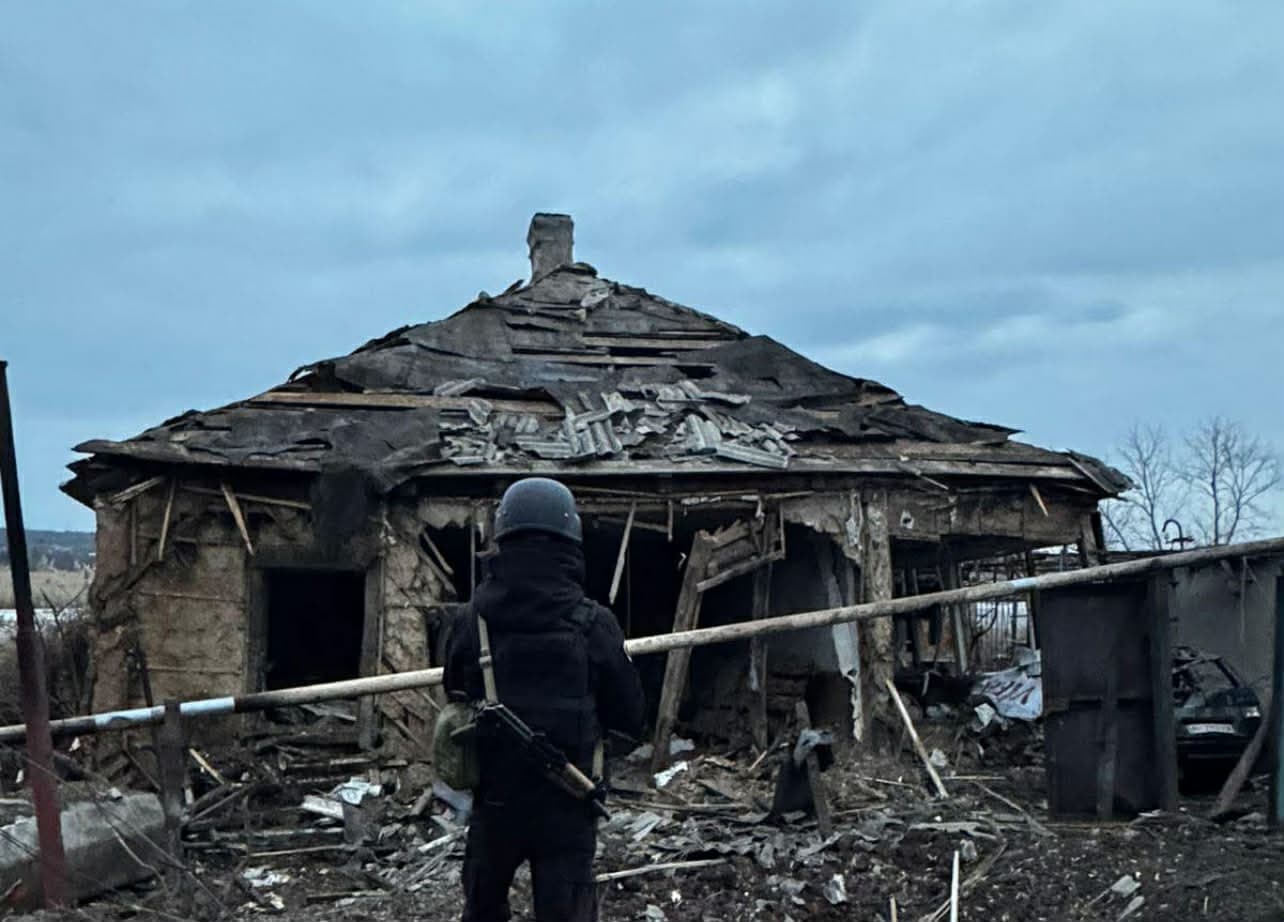 У Слов'янську ворожим обстрілом пошкоджено щонайменше 11 приватних будинків