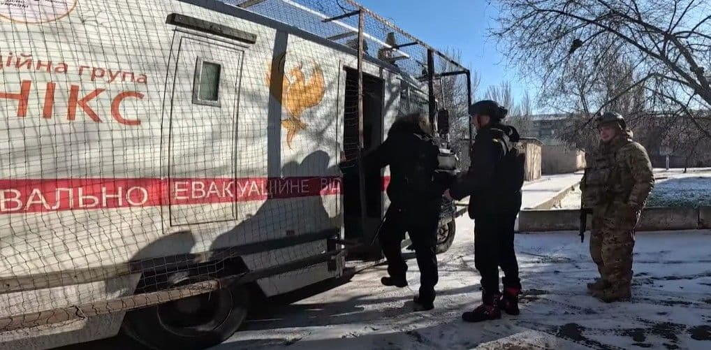 Евакуація з Дружківки, лютий 2026 року. Скриншот з відео ДСНС Донеччини