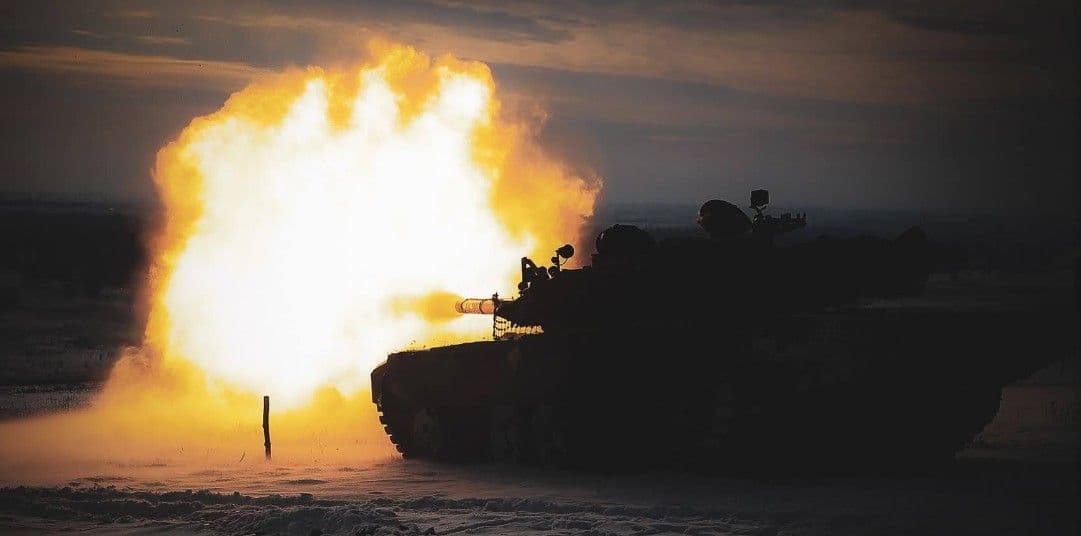 Стріляє танк. Фото: 22 ОМБр