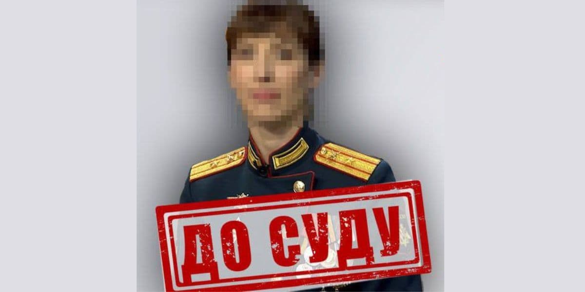 Жительница Луганска входит в штаб российской "Юнармии", готовящий детей к войне против Украины