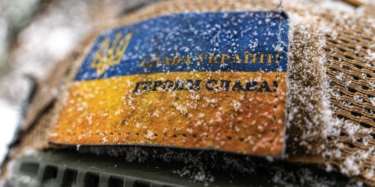 Каска українського військового. Фото: 66-та окрема механізована бригада ім. князя Мстислава Хороброго