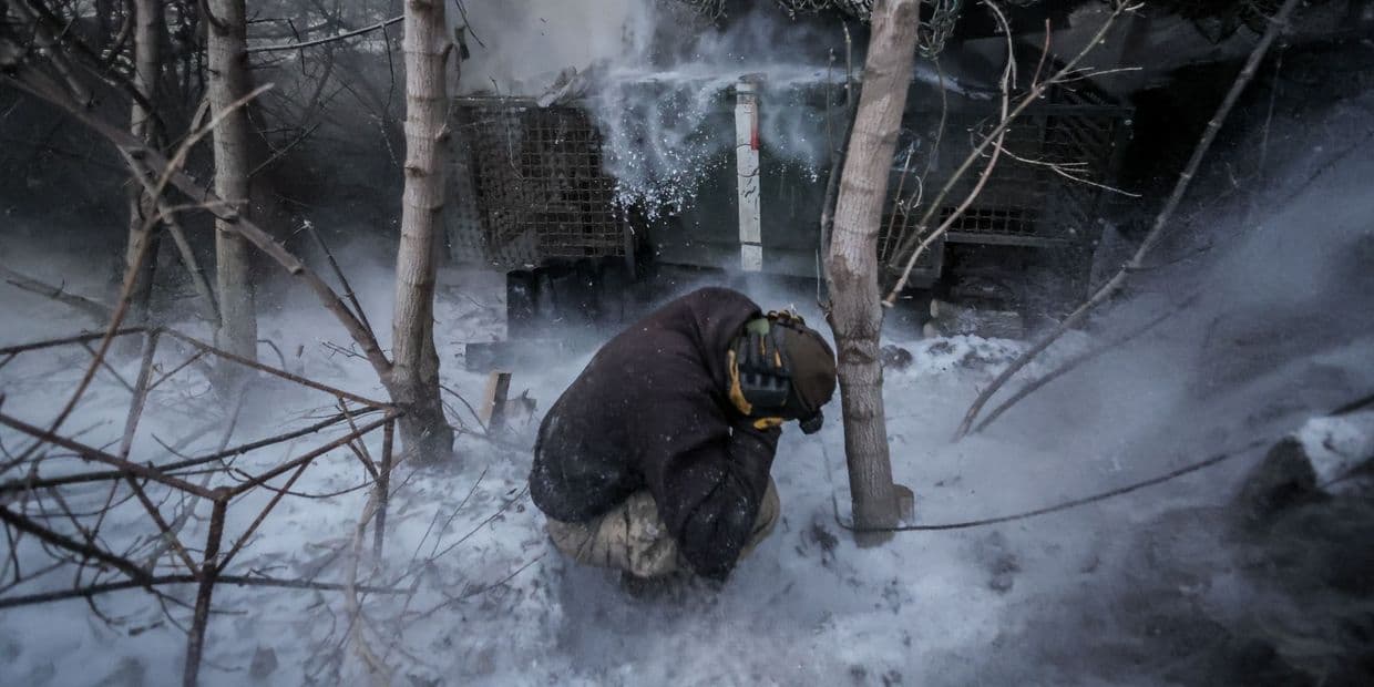 Выстрел из брони. Фото: 24 ОМБр