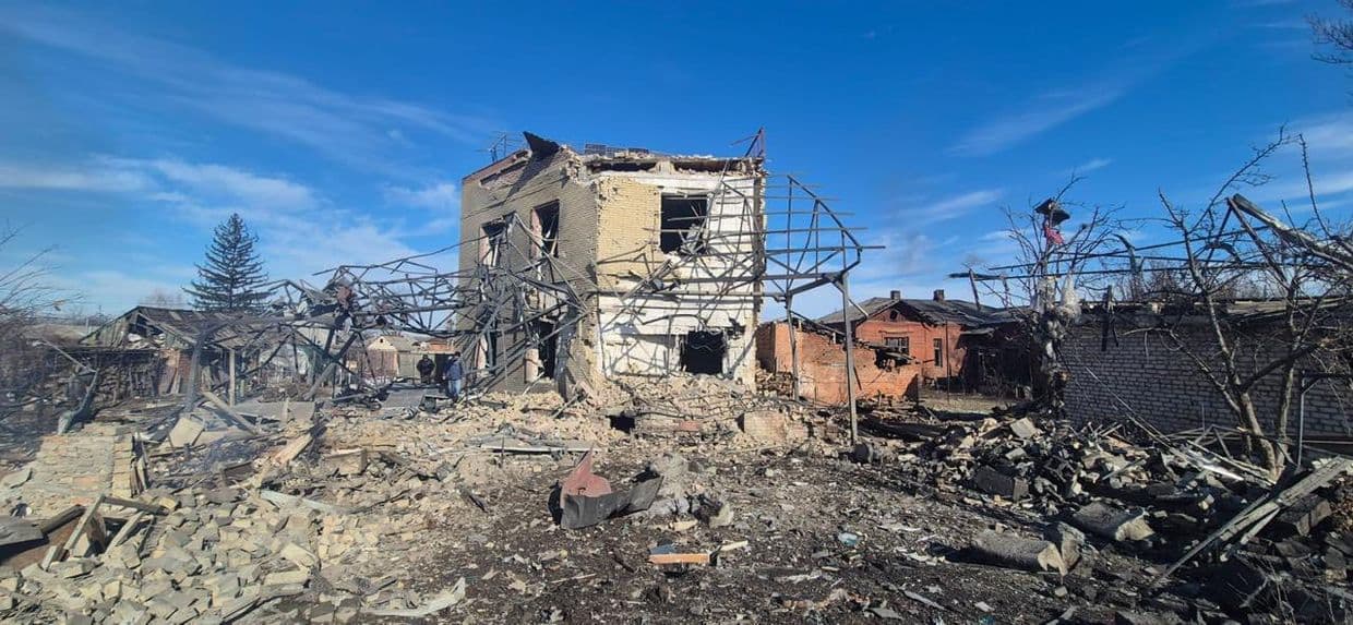 Уже 10 бомб ФАБ-250 сегодня сбросили на Славянск россияне: какие последствия (фото)