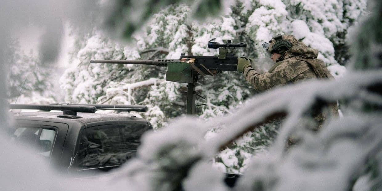 Стріляє кулеметник. Фото: 157 ОМБр