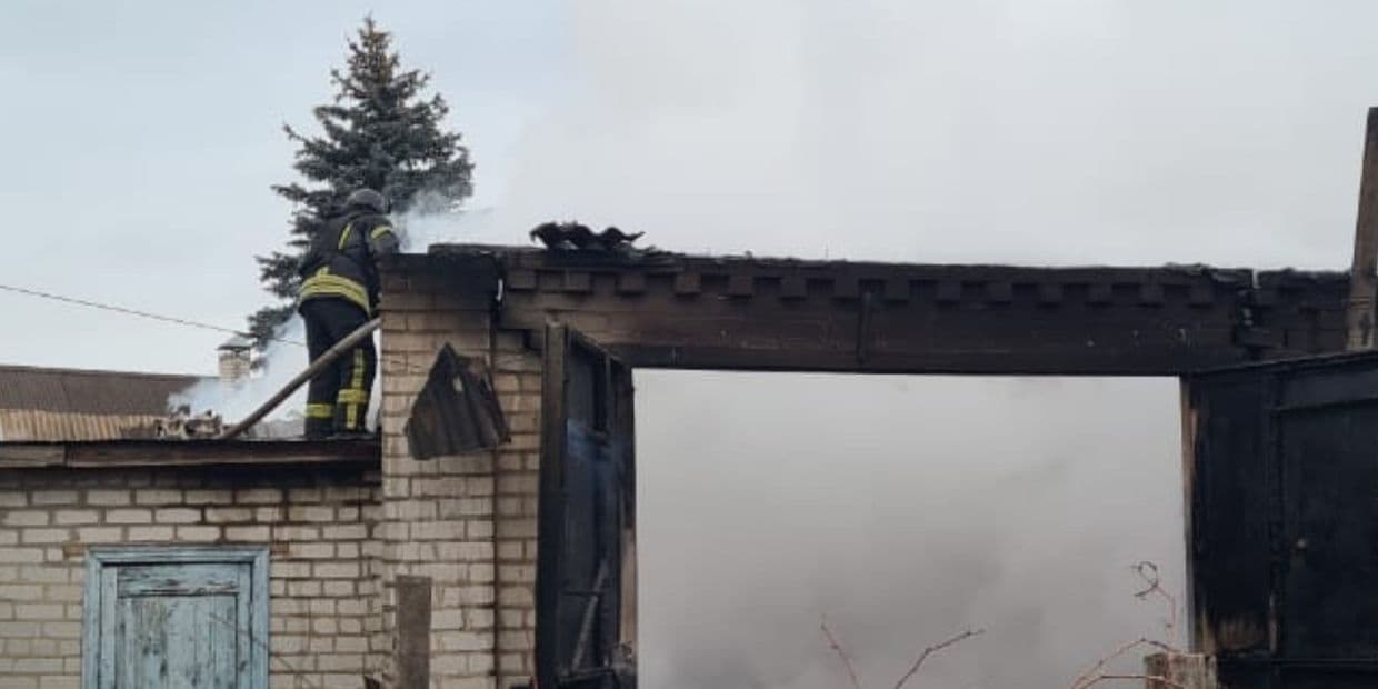 У Краматорськ вогнеборці ліквідували дві пожежі: що горіло (фото)