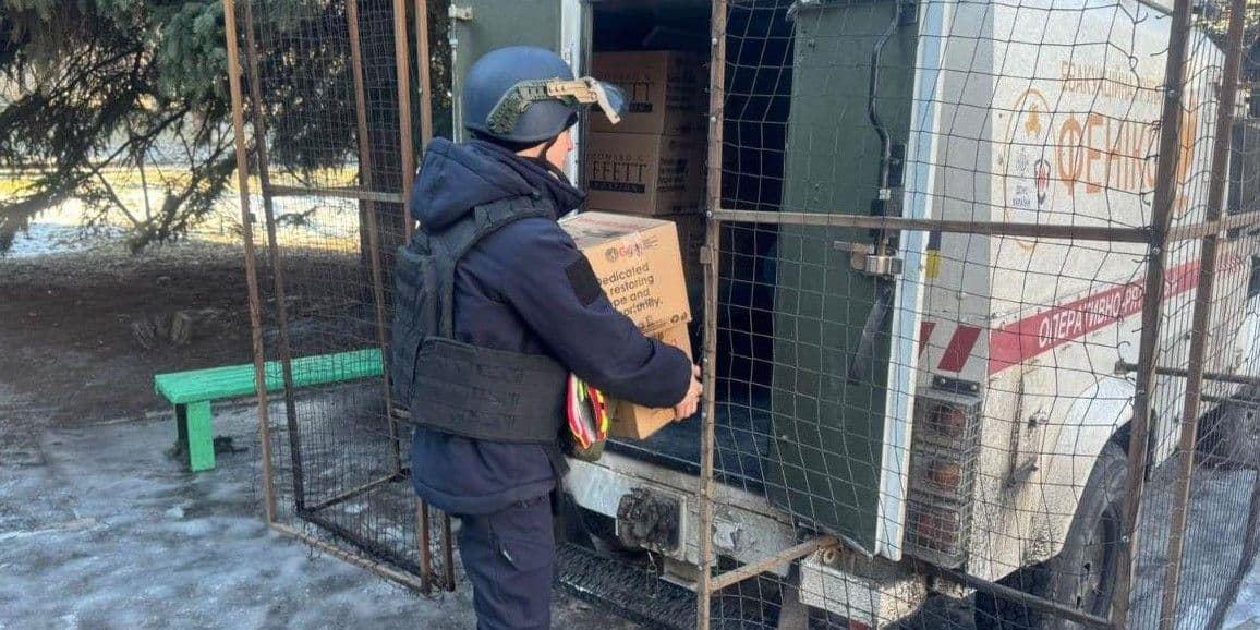 Рятувальники доставили до двох міст Краматорського району більш як тонну гуманітарної допомоги