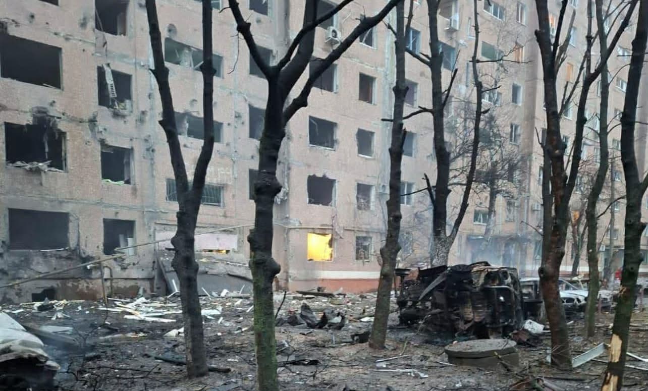 Російські війська завдали удару по одному зі спальних районів у Краматорську, є загиблий і постраждалі