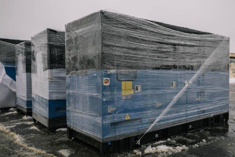 В Мариуполь оккупанты направляют российские генераторы из-за проблем со светом
