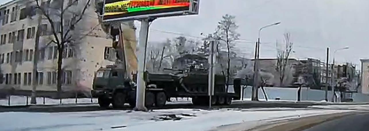 Окупанти перекидали танки з Бердянського напрямку на північ Донецької області через Маріуполь