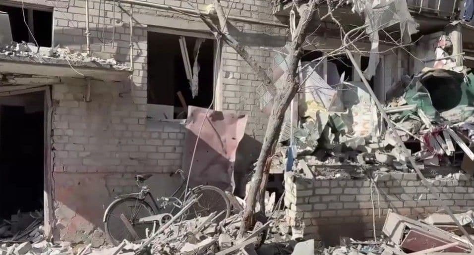 У патрульній поліції показали перші хвили після російського обстрілу Слов'янська 10 березня (відео)