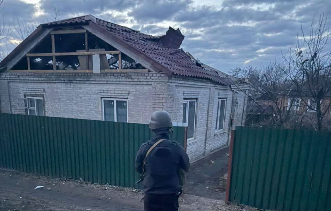 <em>Последствия обстрела в Славянске Донецкой области. Фото: с фейсбук-страницы Вадима Ляха</em>