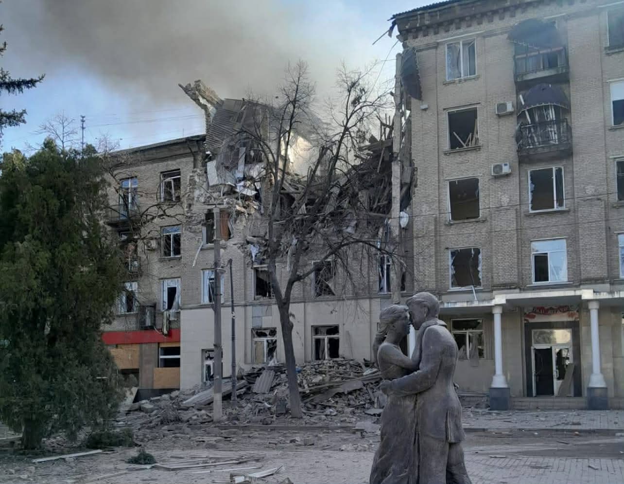 Щонайменше 5 людей загинули і 13 поранені внаслідок ранкових обстрілів Донеччини