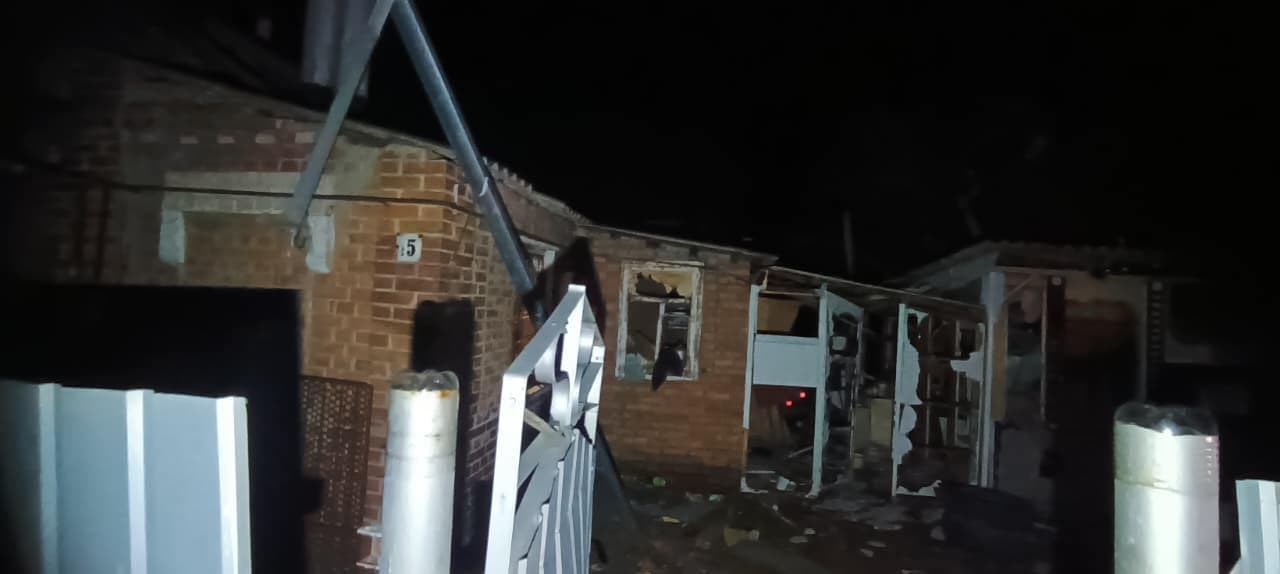 <em>Последствия вражеского обстрела в Славянске. Фото: ГВА</em>