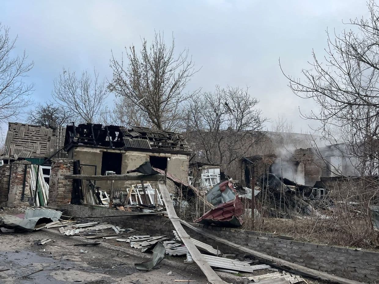 У Краматорську ворожим обстрілом поранено 15-річного хлопця та його мати