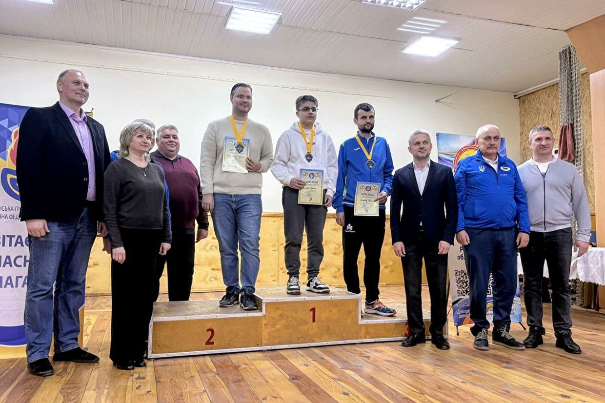 Шахматисты с нарушениями слуха Донетчины завоевали "золото", "серебро" и "бронзу" чемпионата Украины