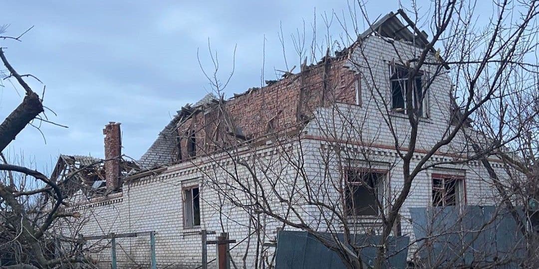 На Донеччині руйнувань зазнали ще 15 цивільних об'єктів, серед них і 8 житлових будинків (фото)