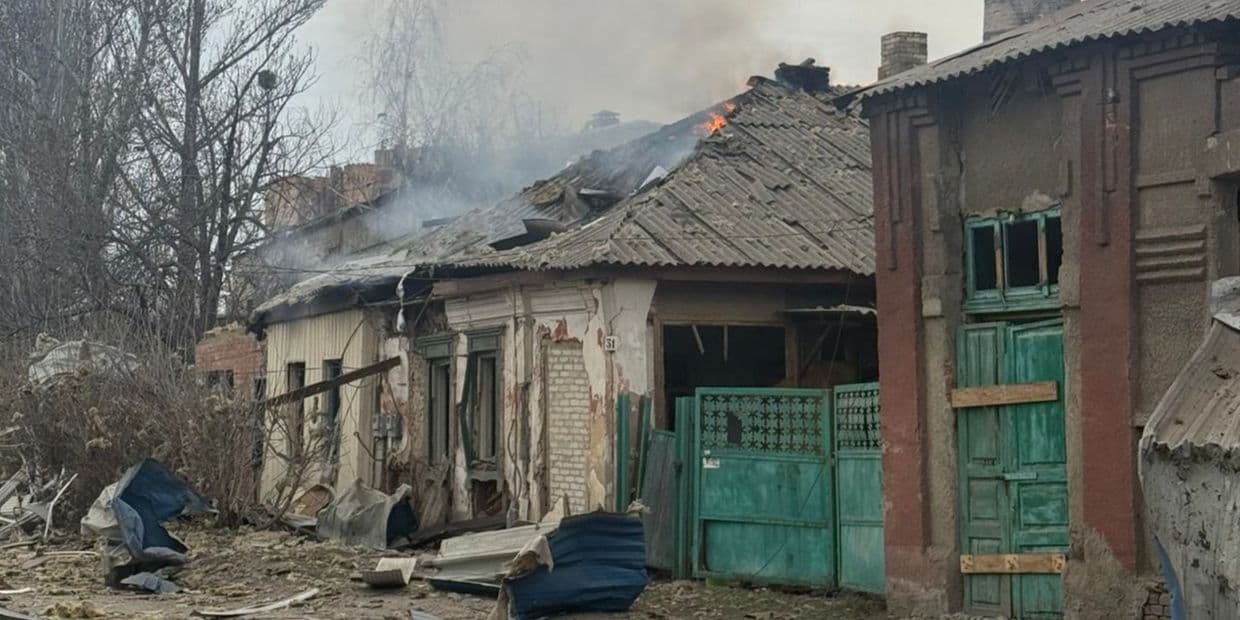 Рятувальники показали, як у Слов'янську ліквідовували наслідки російських атак