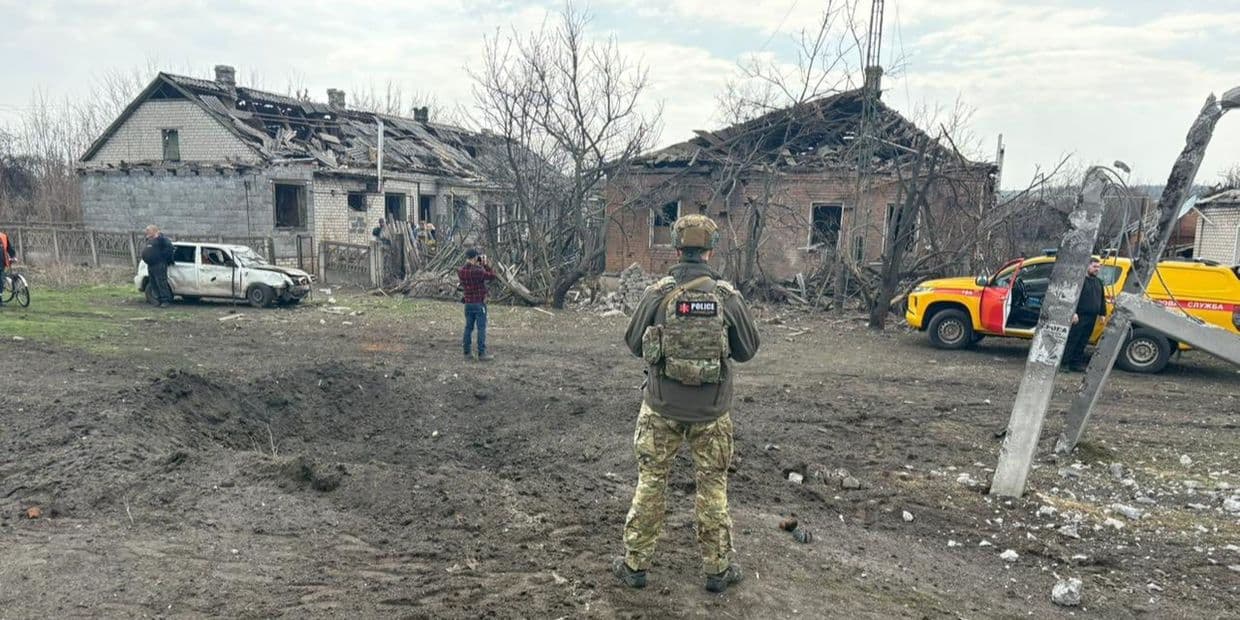 Рашисти скинули на Слов'янськ 4 авіабомби: поранено 6 мирних жителів