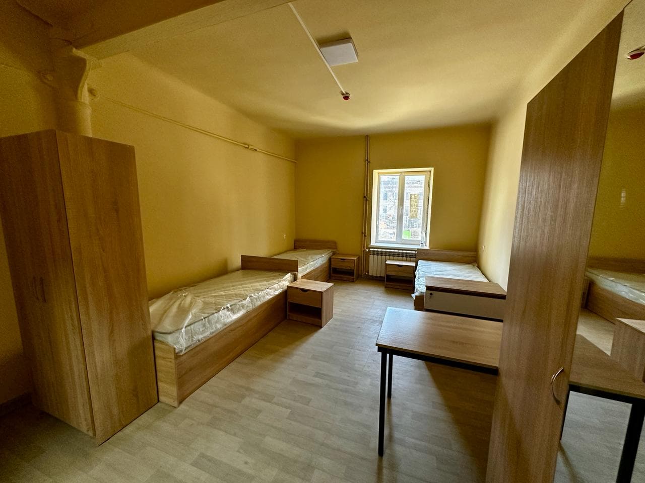 В Черновцах завершают обустройство социального жилья для мариупольцев (фото)