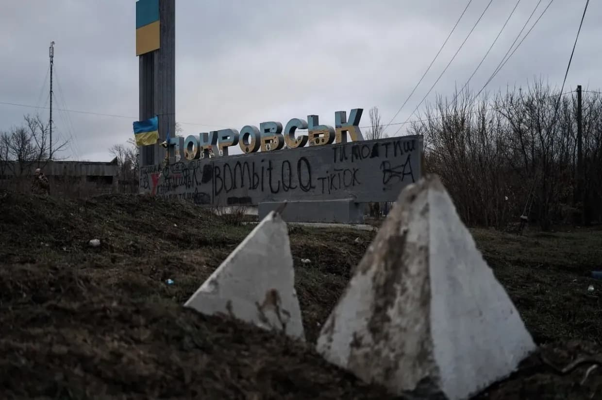 Генерал-майор Апостол пояснив, яку задачу на фронті зараз виконує Покровськ і як ворог бреше про "успіхи" на фронтах Донеччини